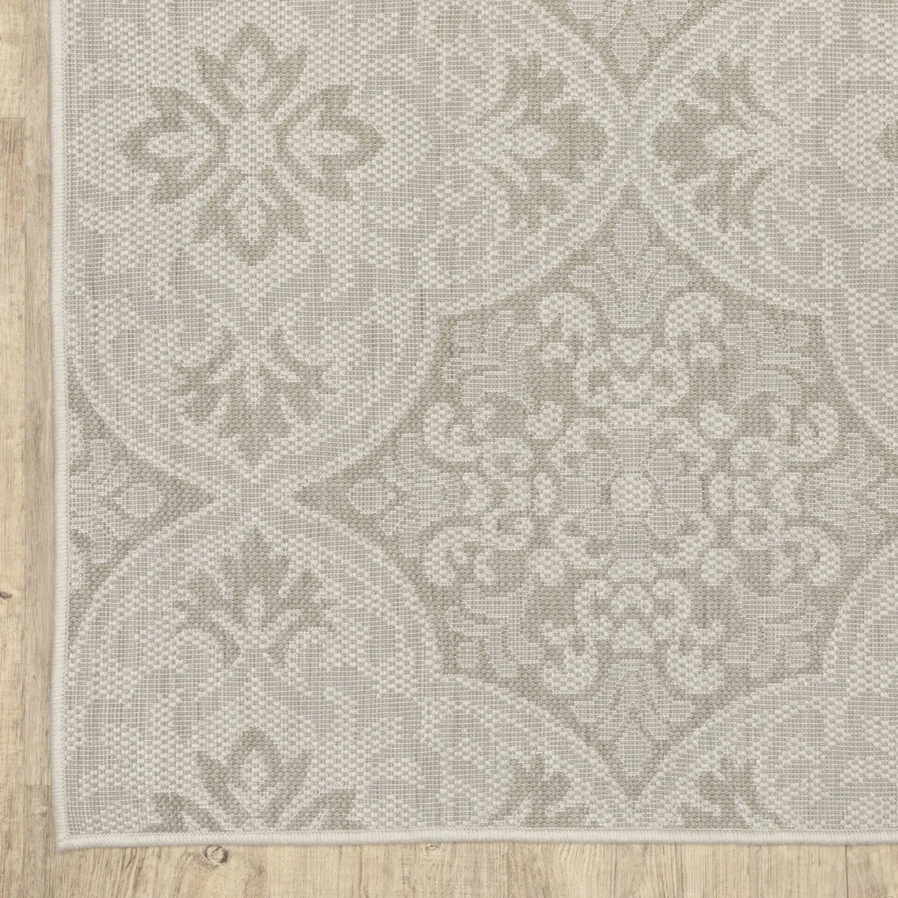 7′ X 9′ Gray and Ivory Floral Stain Resistant Indoor Outdoor Area Rug — view 3