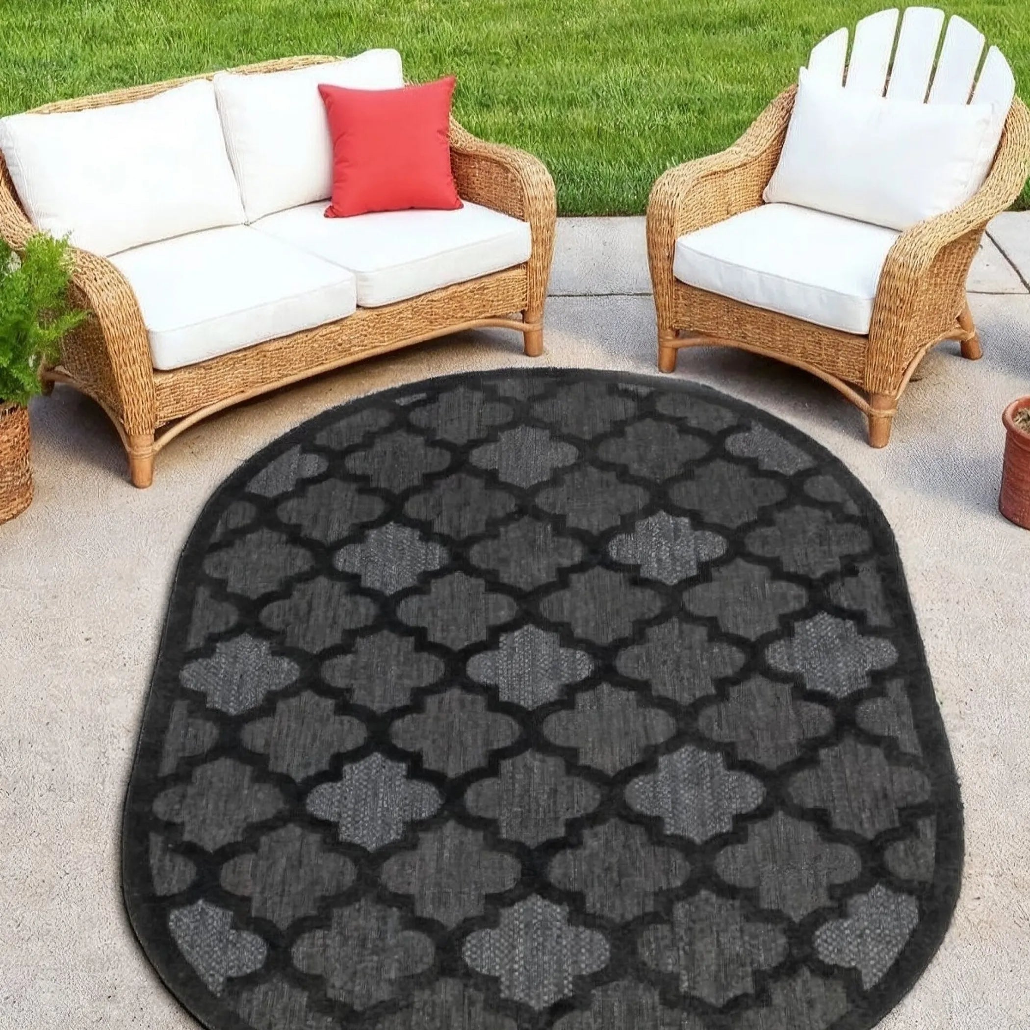 6′ X 9′ Charcoal And Black Trellis Indoor Outdoor Area Rug