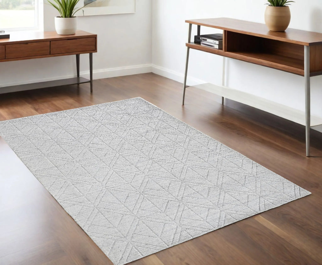 4′ X 6′ White and Silver Geometric Hand Woven Area Rug