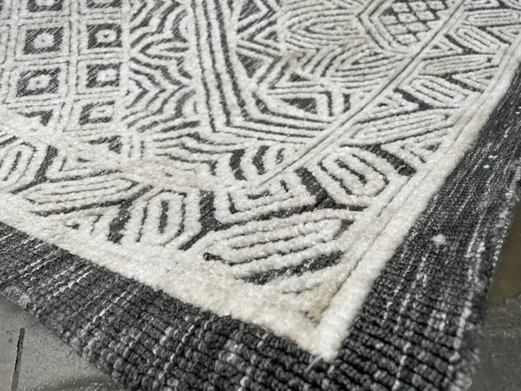 5’3″ x7 ‘6″ Feet Beige Grey Boho Soft Plush Tribal Area Rug — view 4