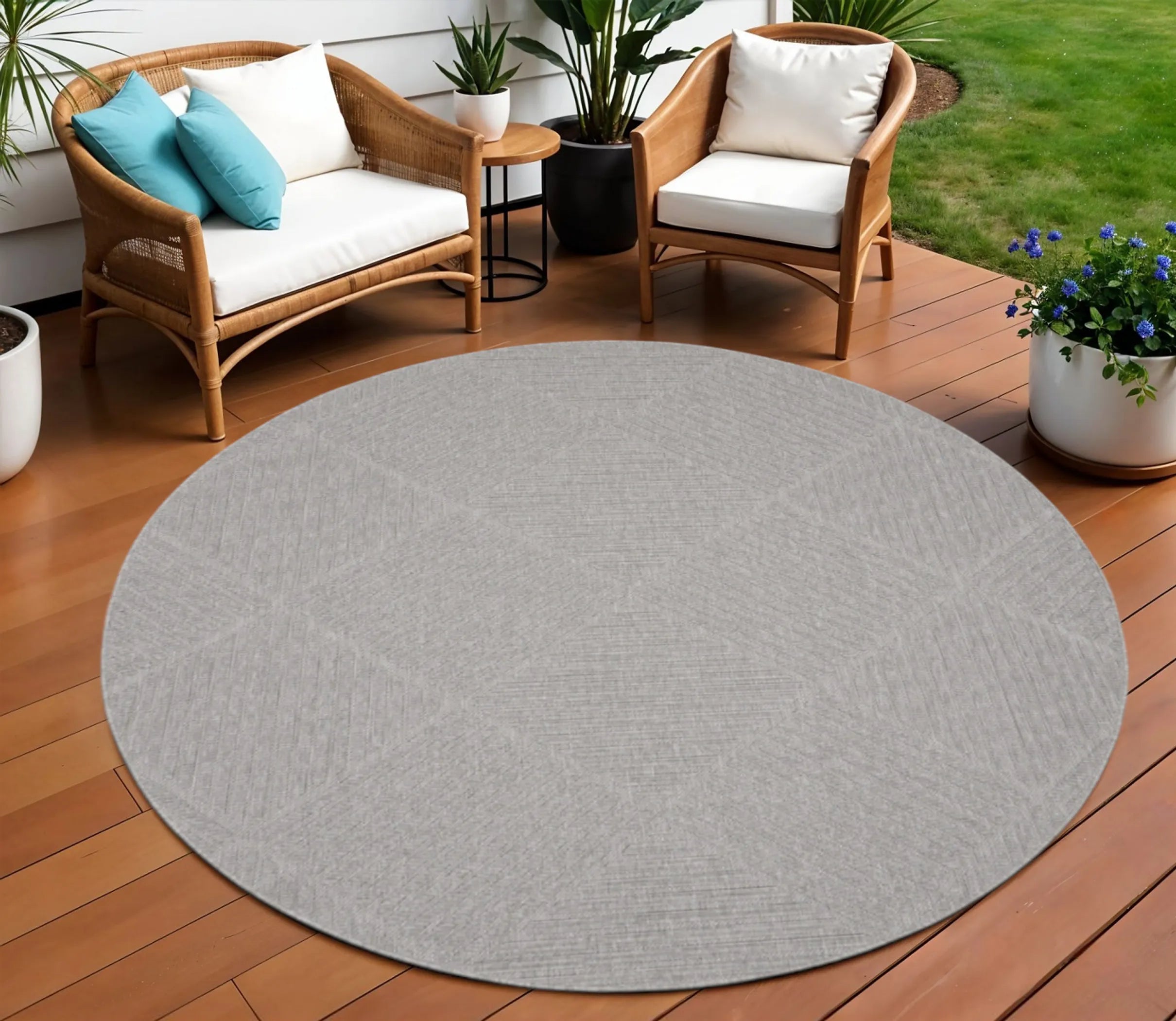 8′ Light Gray And Gray Round Geometric Indoor Outdoor Area Rug