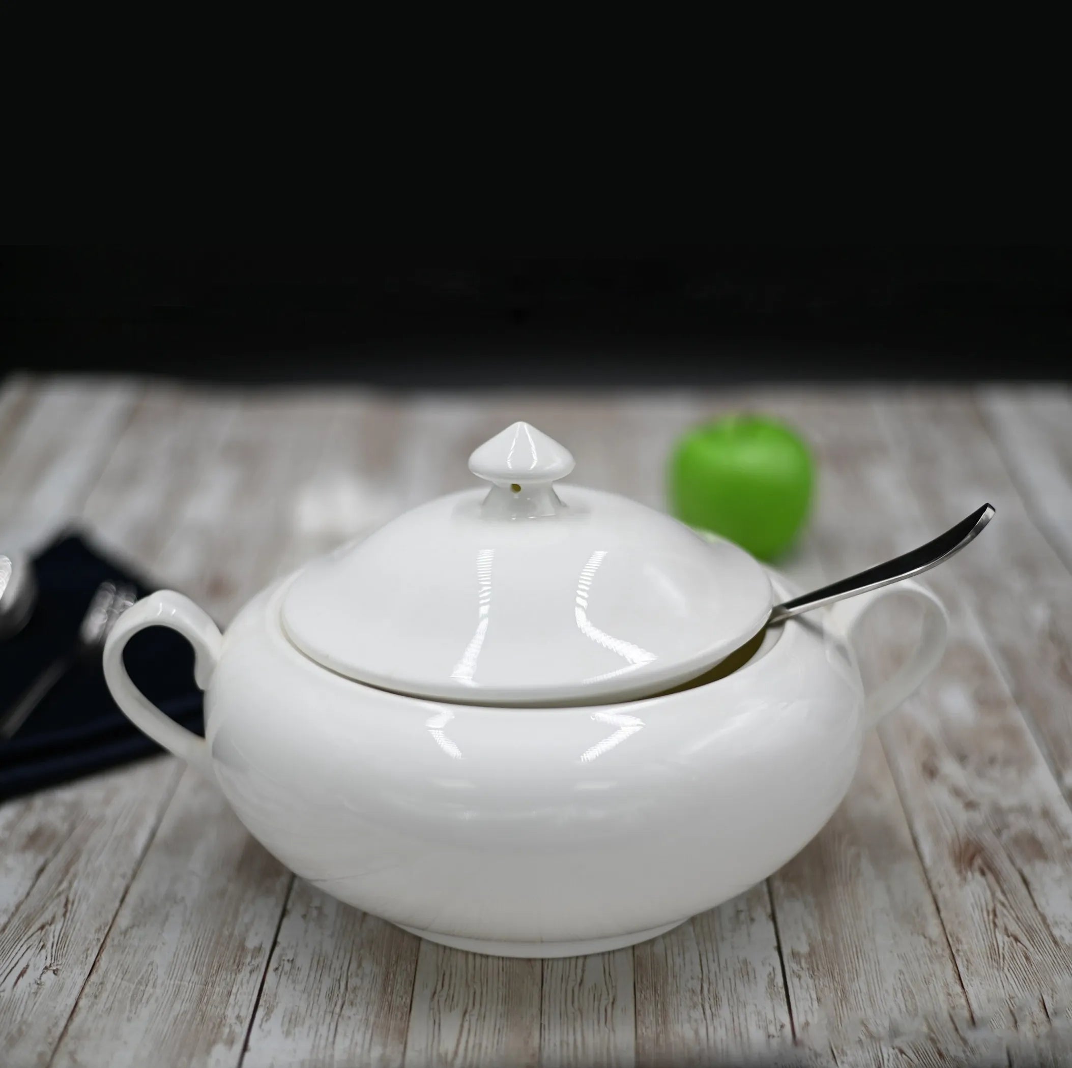 TUREEN 95 FL OZ | 2800 ML IN COLOUR BOX — view 2