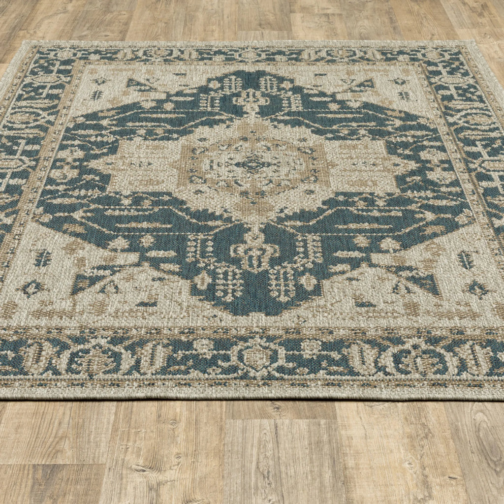 8′ X 10′ Gray Oriental Stain Resistant Indoor Outdoor Area Rug