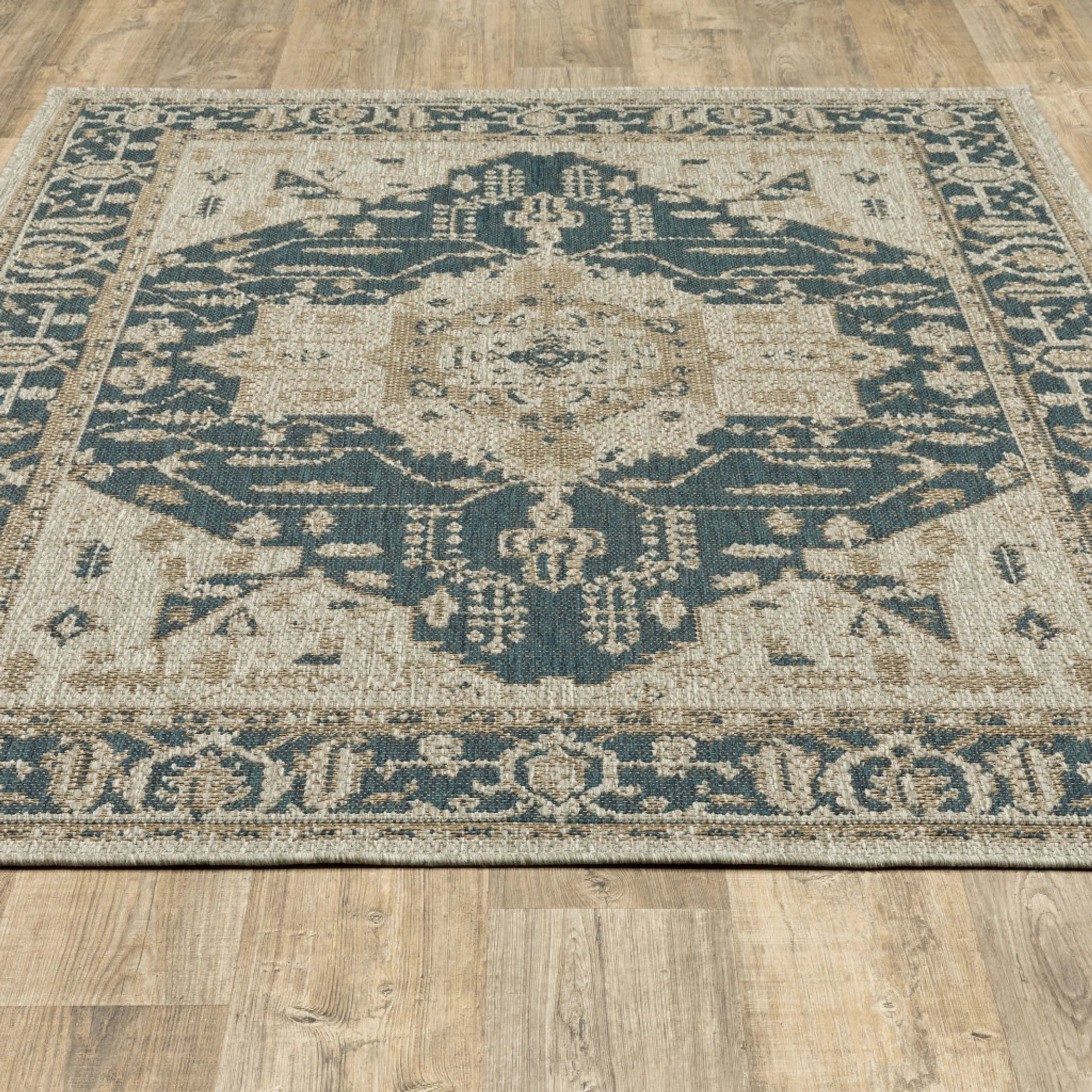 8′ X 10′ Gray Oriental Stain Resistant Indoor Outdoor Area Rug