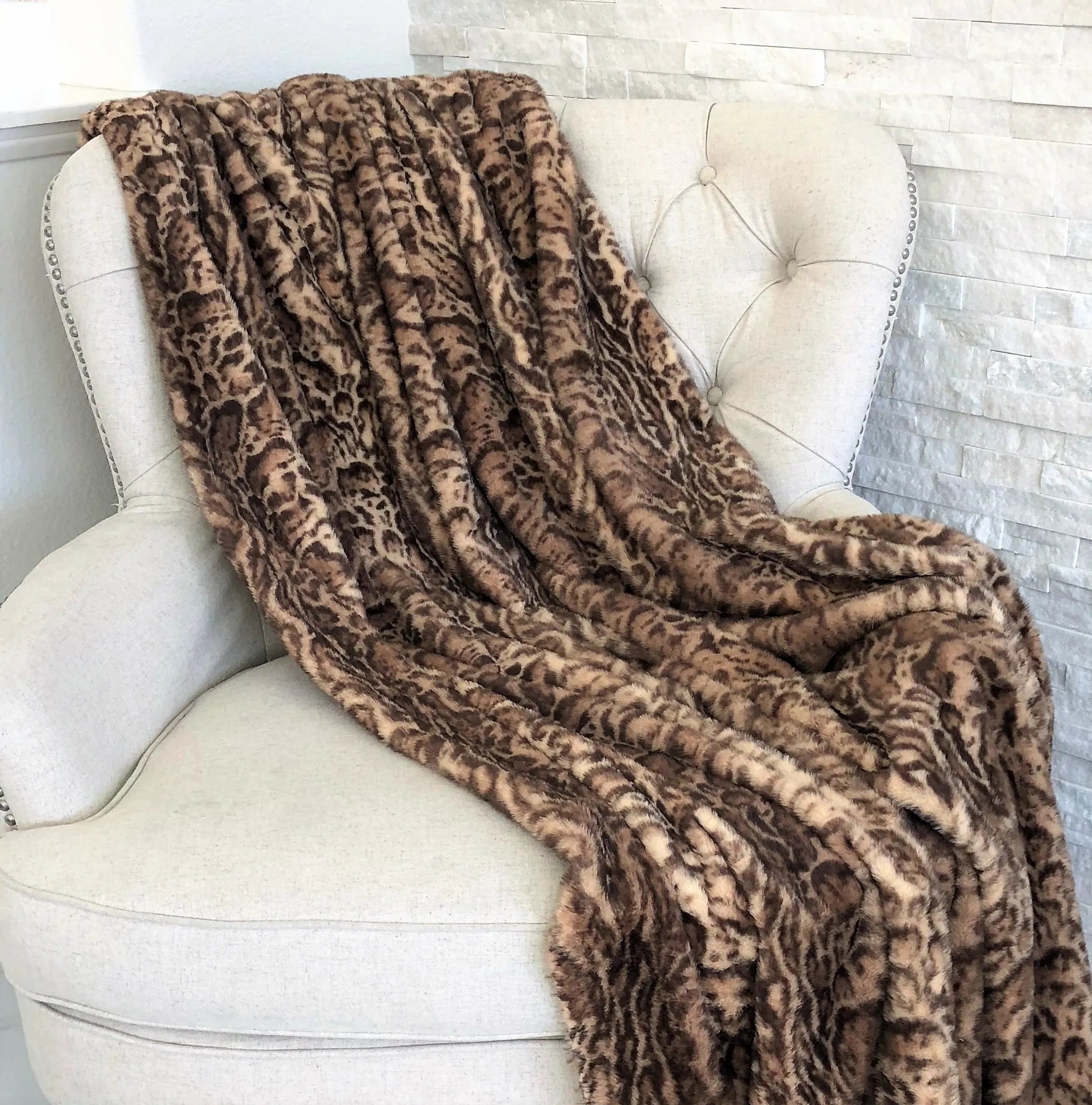 Plutus Jungle Cat Faux Fur Luxury Throw — view 2