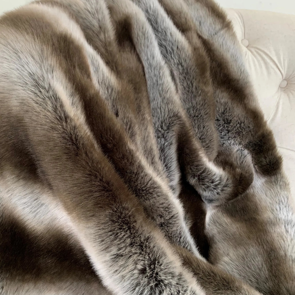 Plutus Fancy Gray Silver Chinchilla Faux Fur Handmade Luxury Throw — view 3