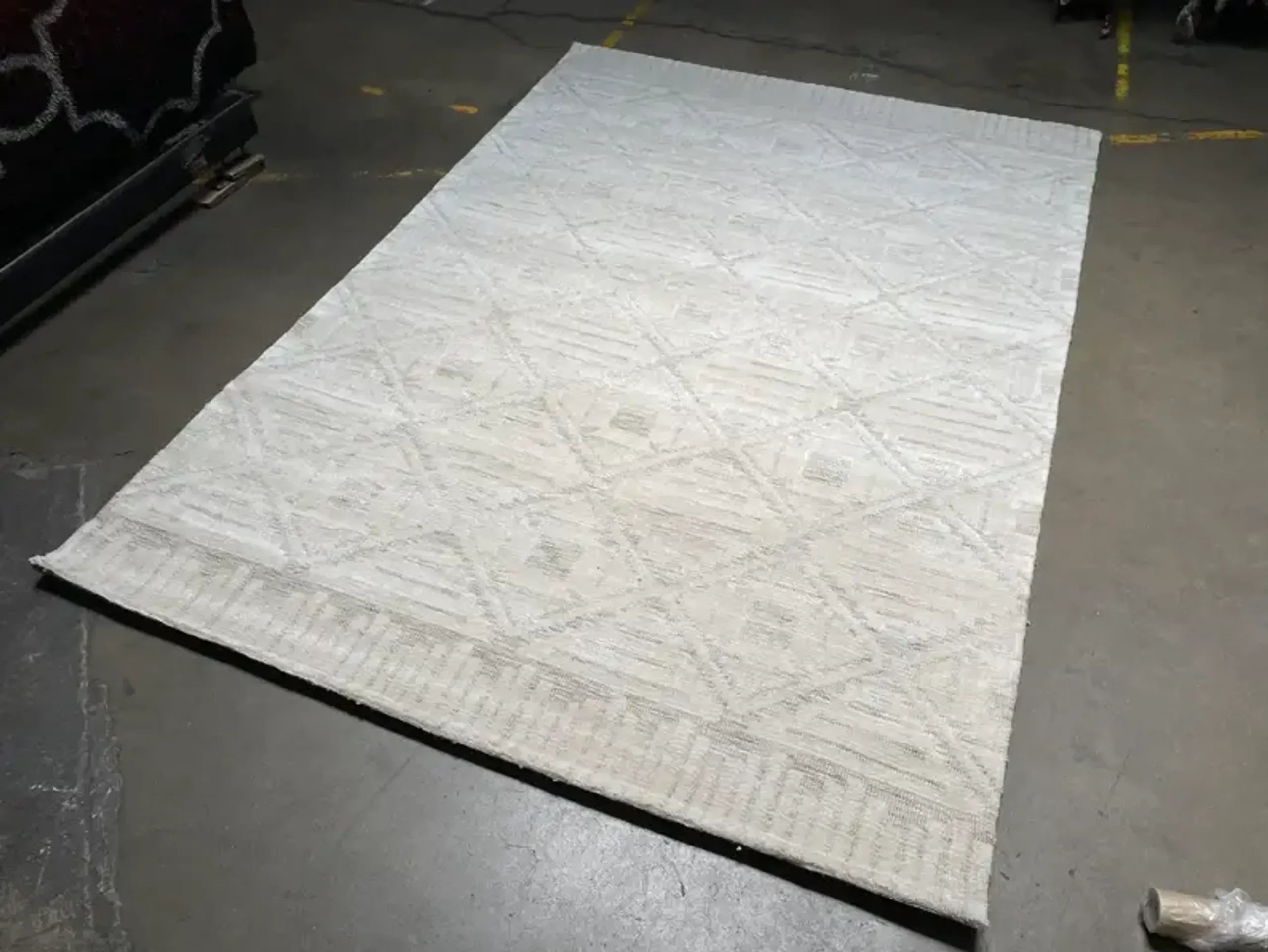 5’3″ x 7’6″ Feet Ivory Beige Cream Viscose Handmade Area Rug