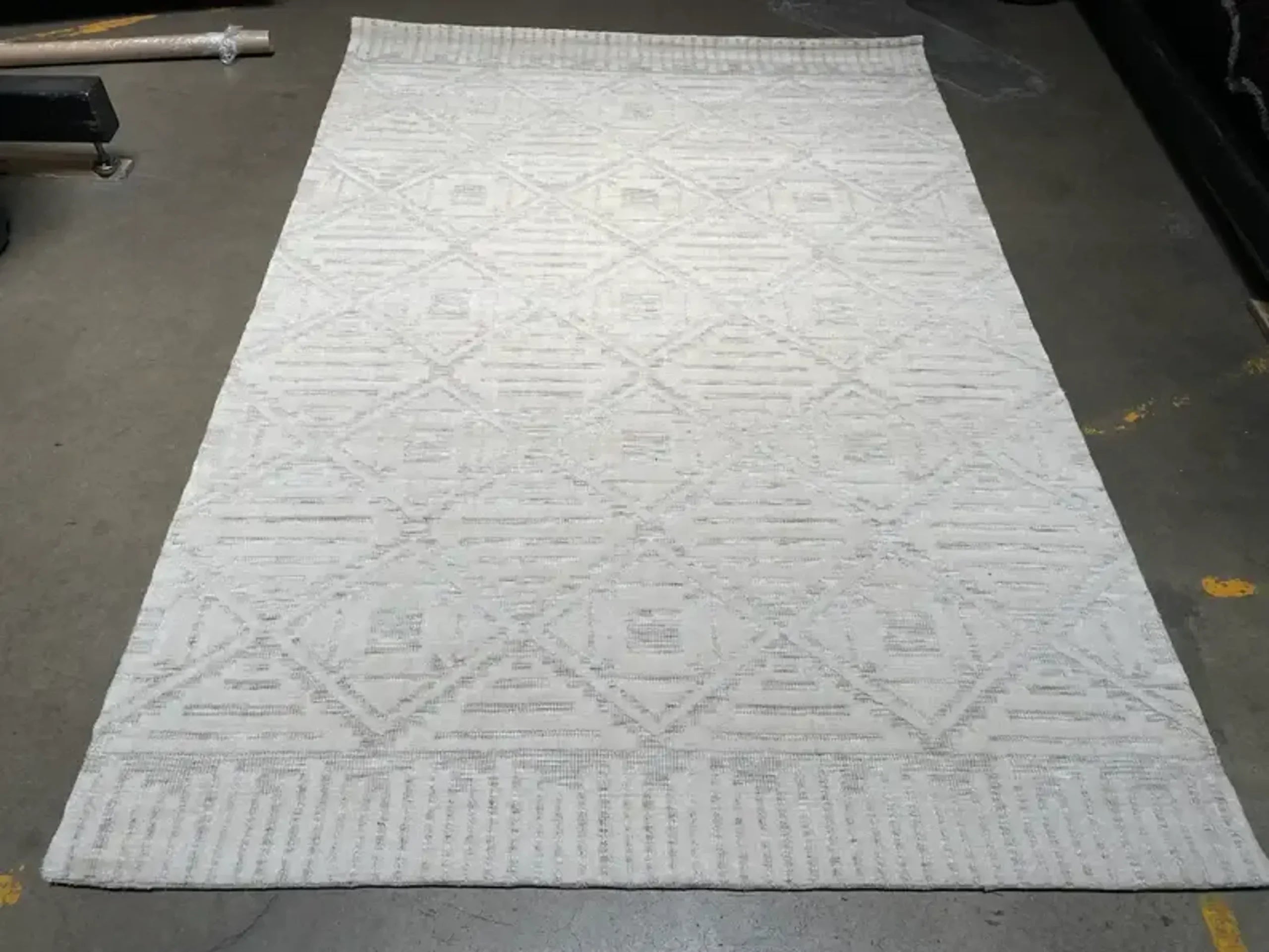 5’3″ x 7’6″ Feet Ivory Beige Cream Viscose Handmade Area Rug — view 2