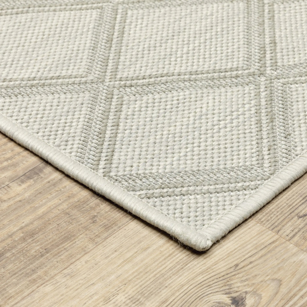 7′ X 9′ Gray and Ivory Geometric Stain Resistant Indoor Outdoor Area Rug — view 3