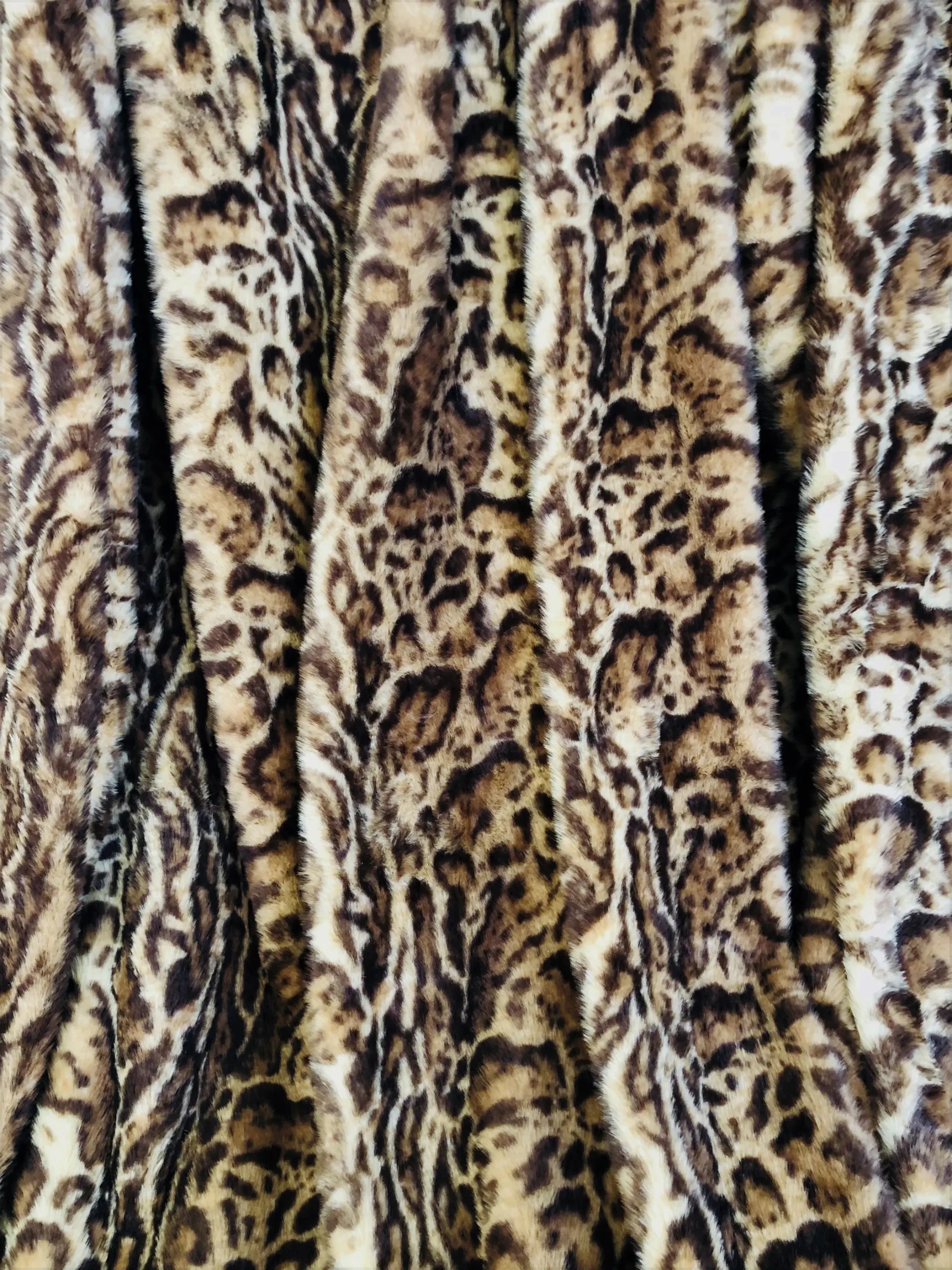 Plutus Jungle Cat Faux Fur Luxury Throw — view 3