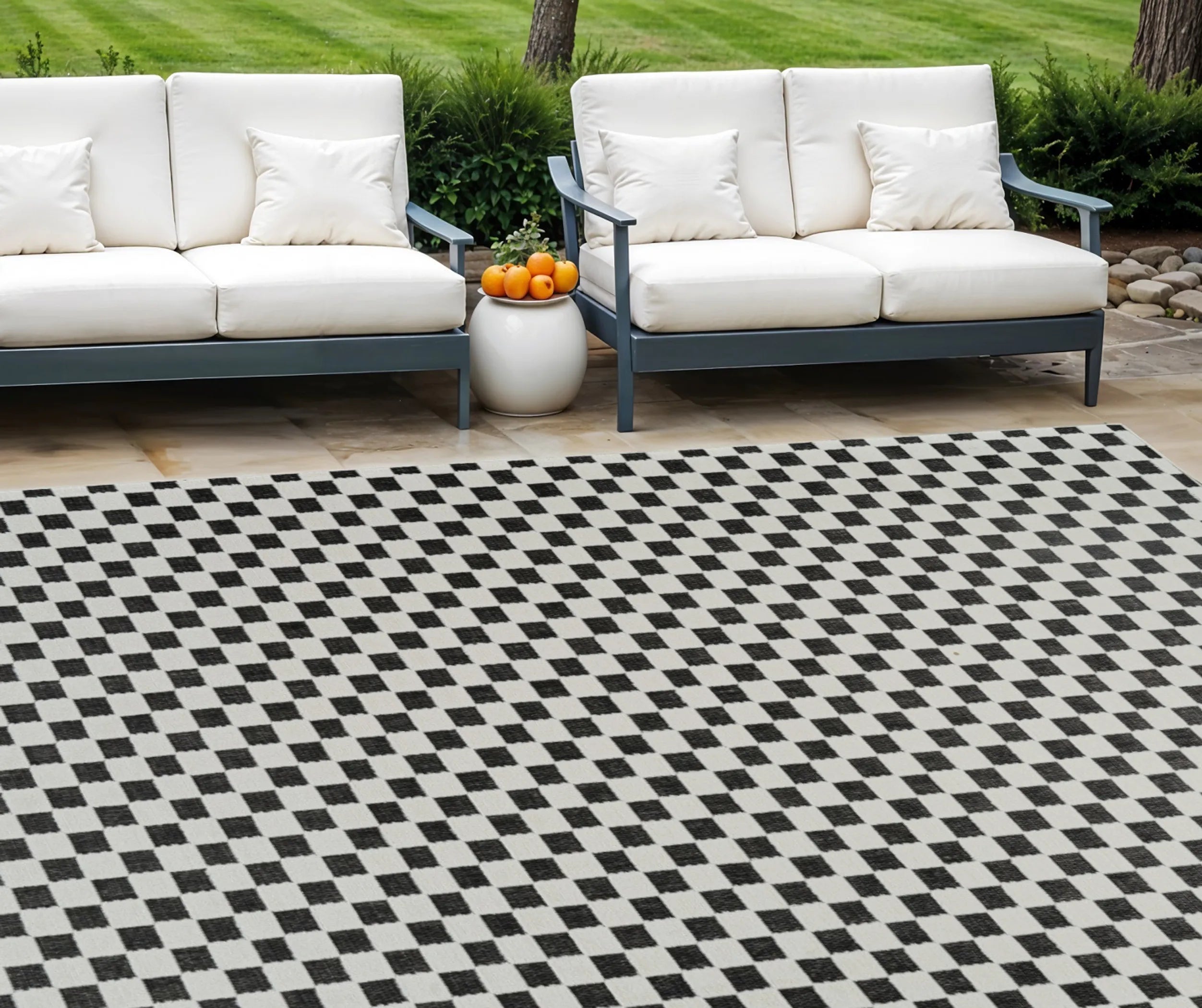 6′ X 9′ Black and White Geometric Distressed Indoor Outdoor Area Rug