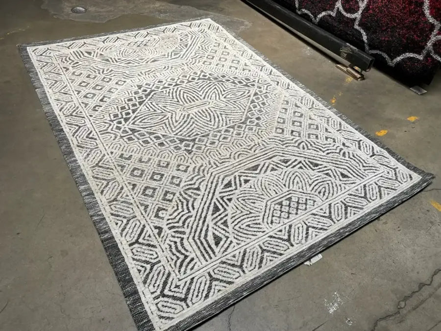 5’3″ x7 ‘6″ Feet Beige Grey Boho Soft Plush Tribal Area Rug
